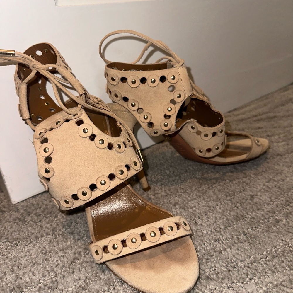 Stylish Tan Women's Sandals